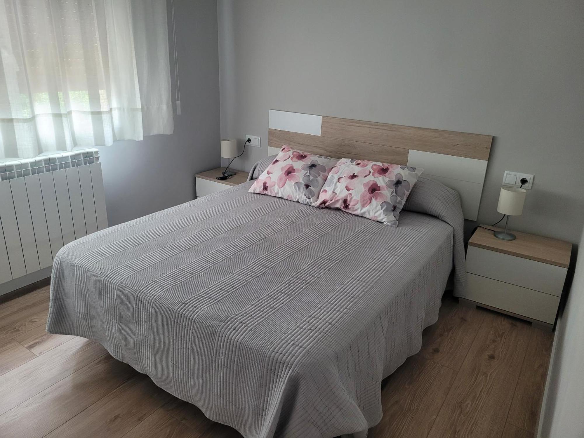 Casa Julio, Bonita Casa Comoda Y Espaciosa, Totalmente Reformada Con Terraza Y Jardin Privado Riezu 外观 照片